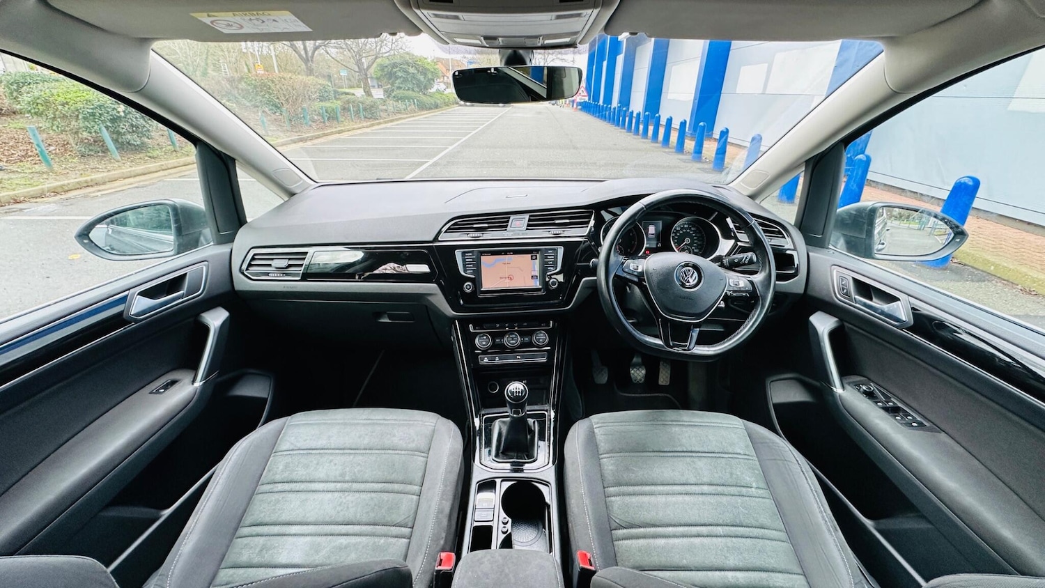 Used Volkswagen Touran 2016 for sale - 77292079: Photo 41