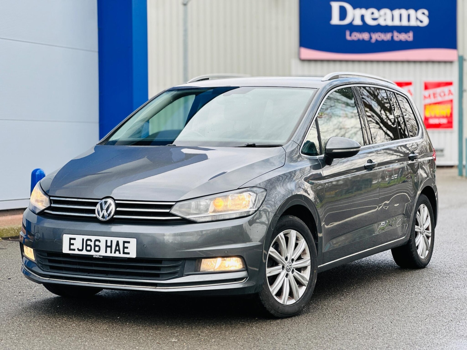 Used Volkswagen Touran 2016 for sale - 77292079: Photo 43