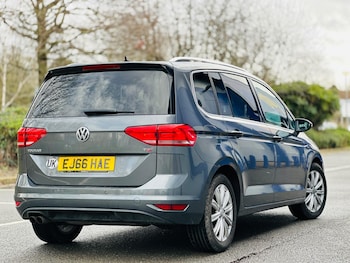 Used Volkswagen Touran 2016 for sale - 77292079: Photo