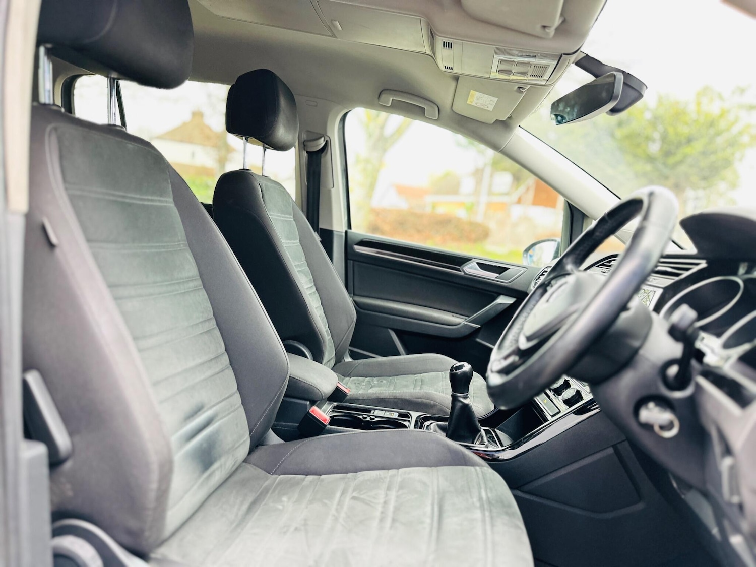 Used Volkswagen Touran 2016 for sale - 77292079: Photo 52