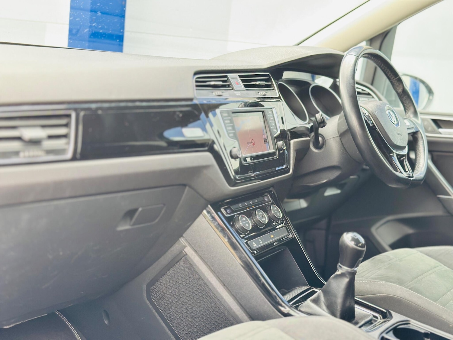 Used Volkswagen Touran 2016 for sale - 77292079: Photo 53