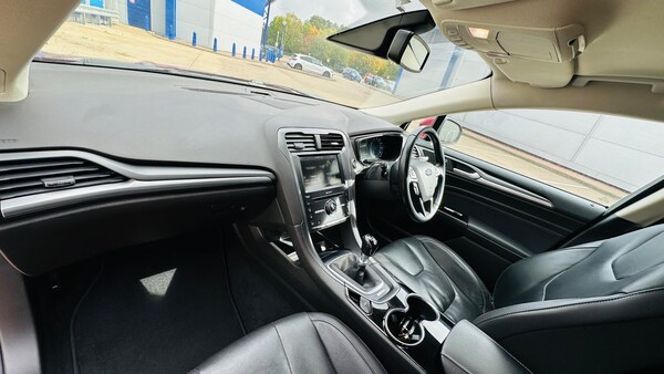 Used Ford Mondeo 2015 for sale - 76214123: Photo 26