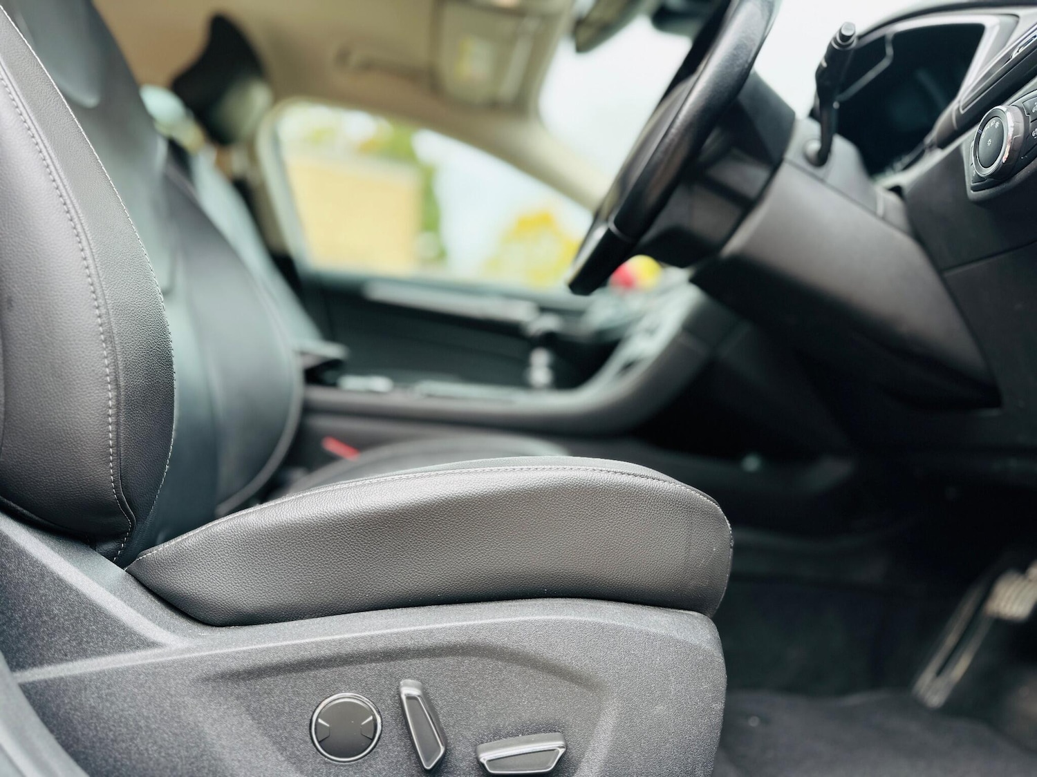 Used Ford Mondeo 2015 for sale - 76214123: Photo 49