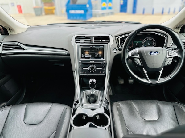 Used Ford Mondeo 2015 for sale - 76214123: Photo 52