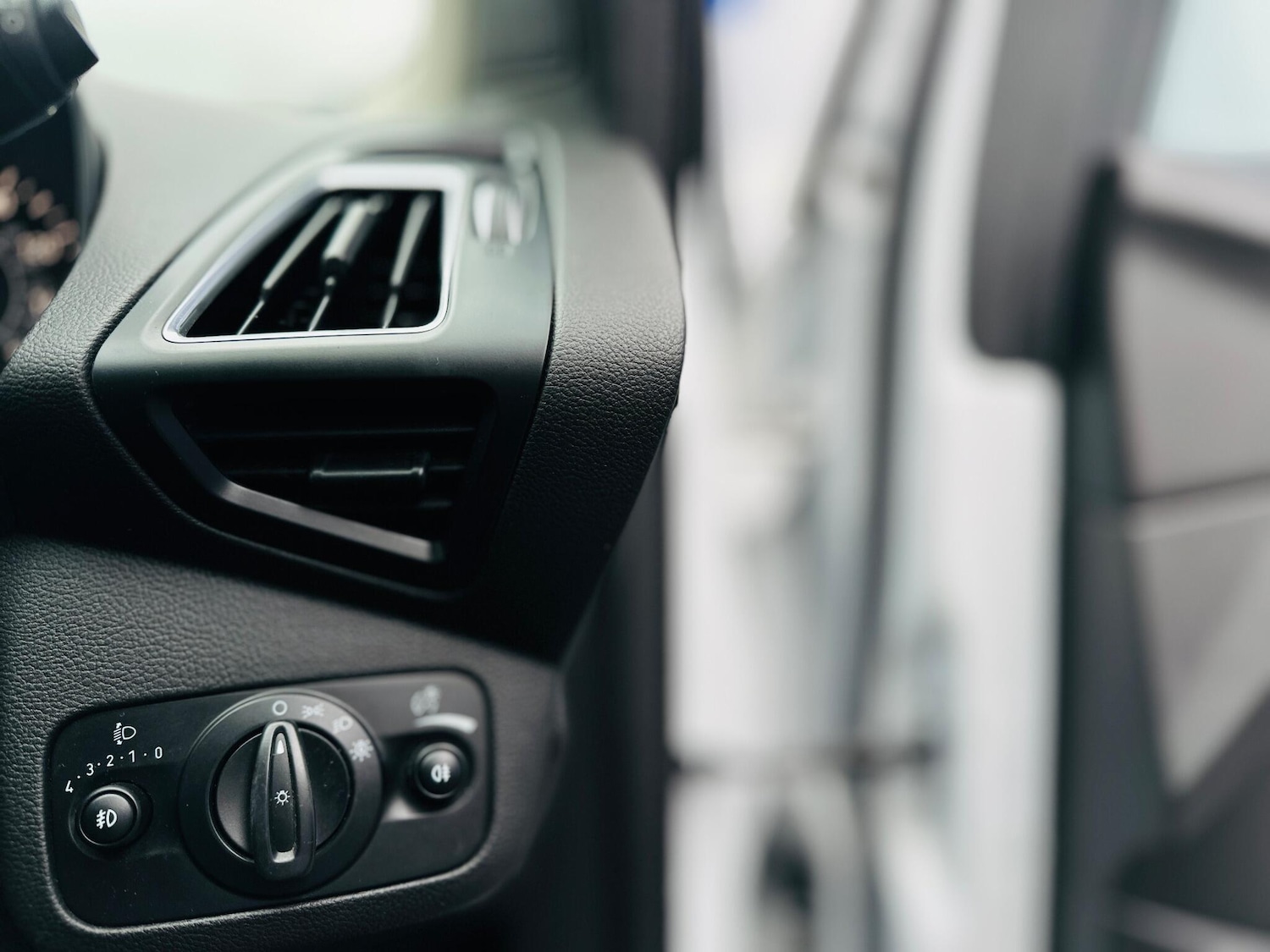 Used Ford Kuga 2017 for sale - 76550022: Photo 15