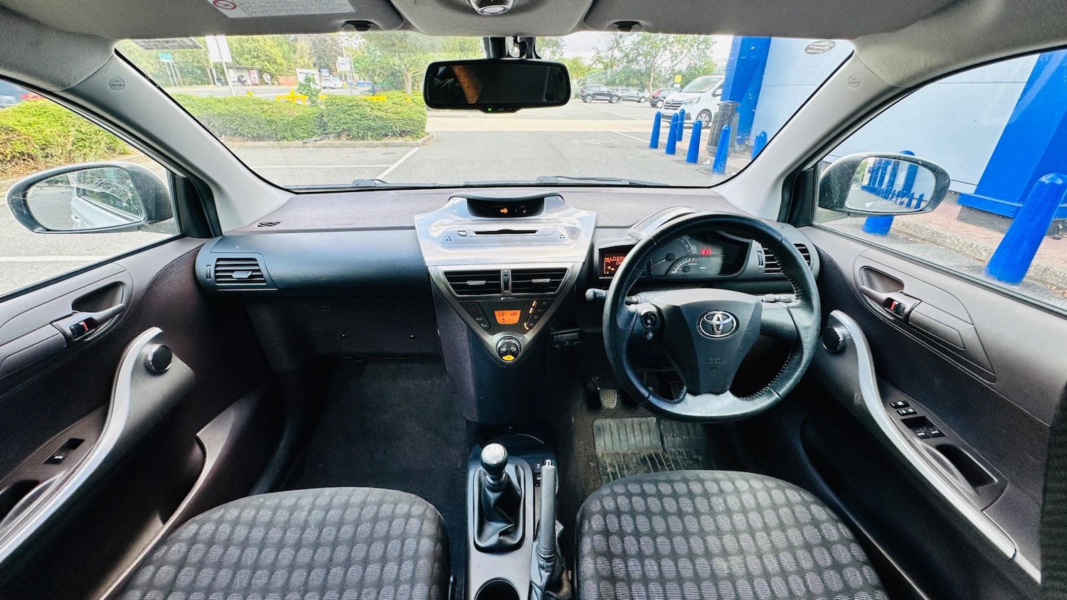 Vehicle 29