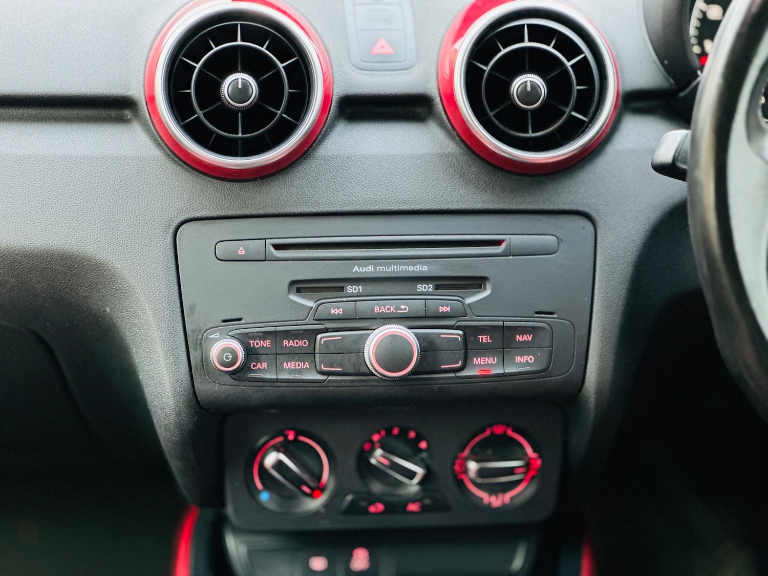 Used Audi A1 2011 for sale - 77215113: Photo 19