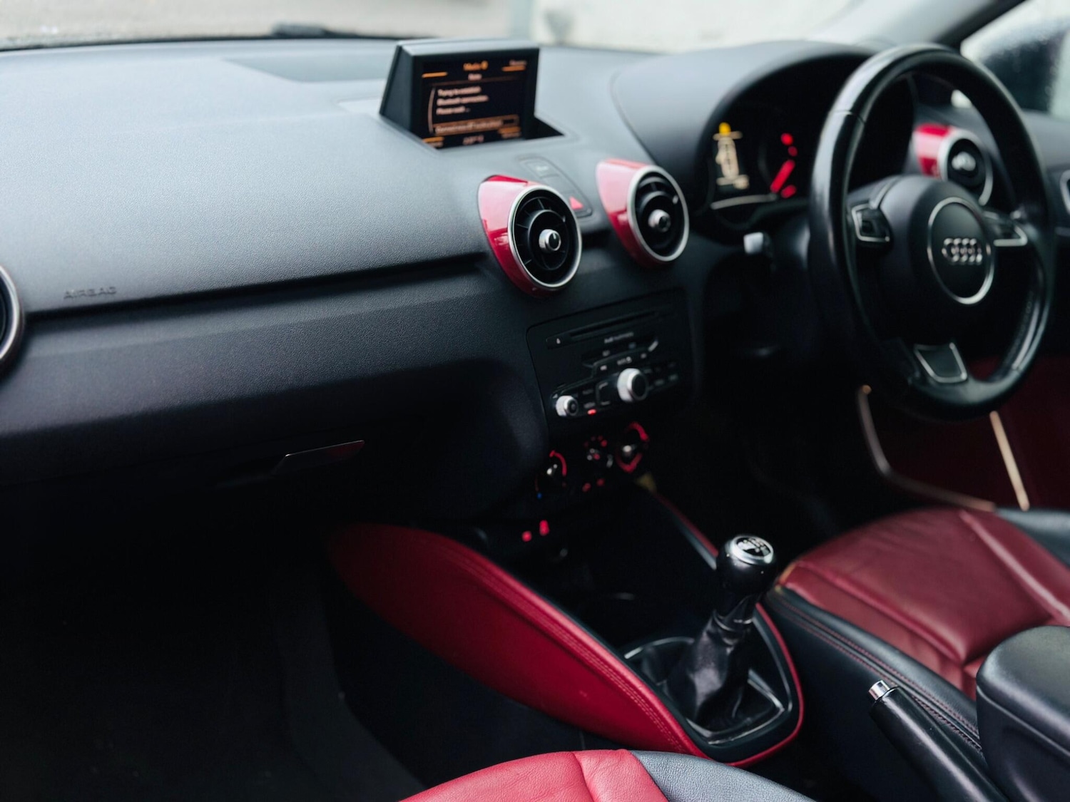 Used Audi A1 2011 for sale - 77215113: Photo 26