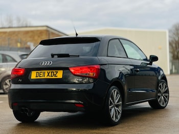 Used Audi A1 2011 for sale - 77215113: Photo