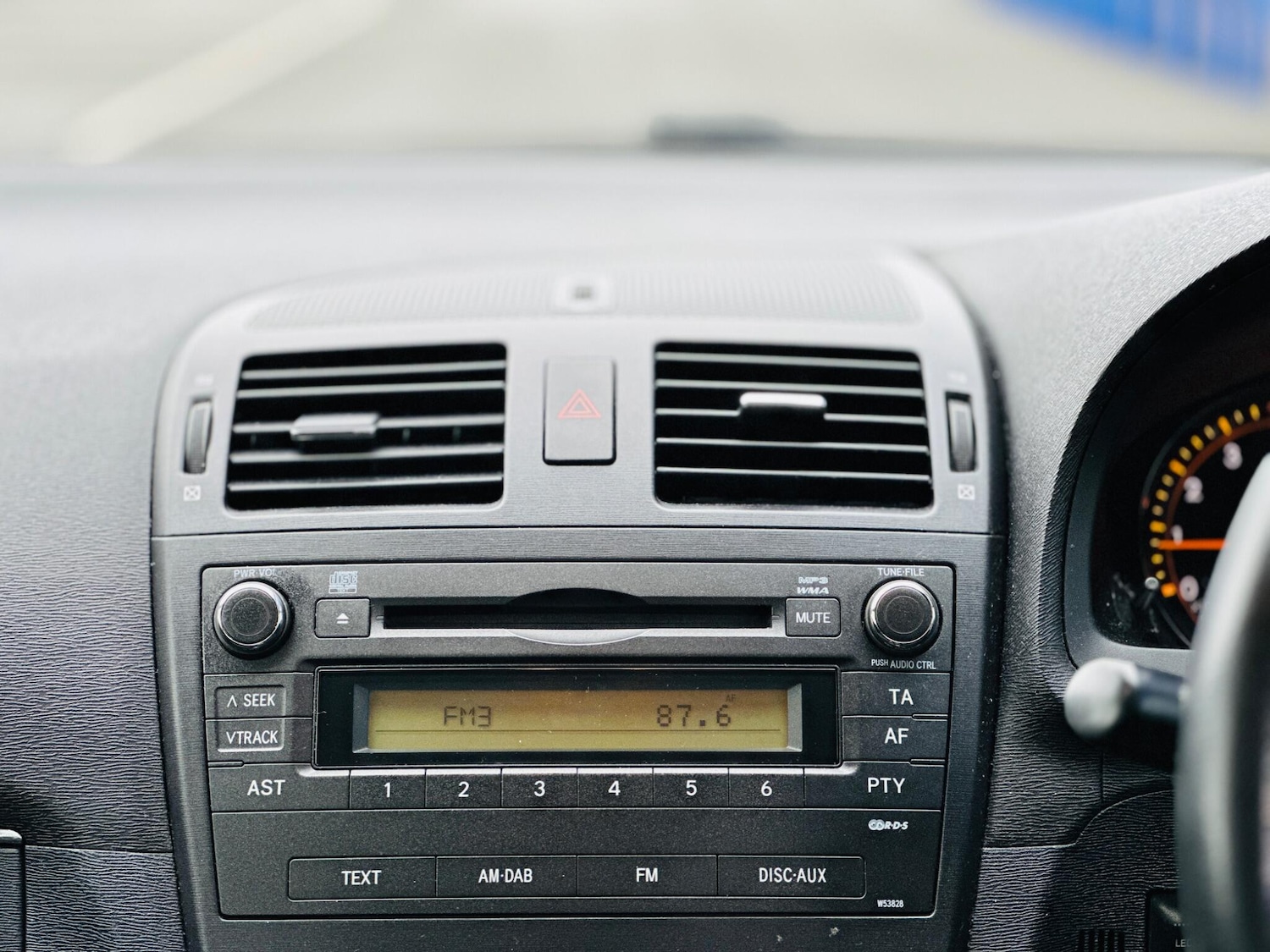 Used Toyota Avensis 2009 for sale - 77671873: Photo 19