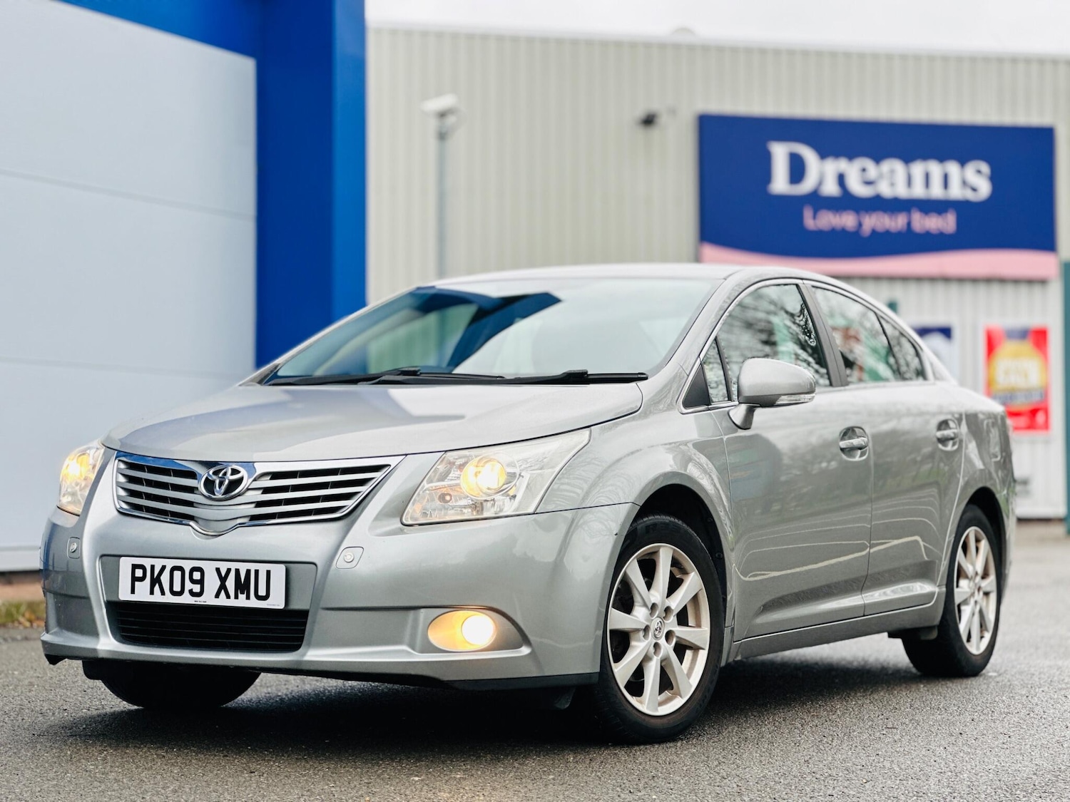 Used Toyota Avensis 2009 for sale - 77671873: Photo 2
