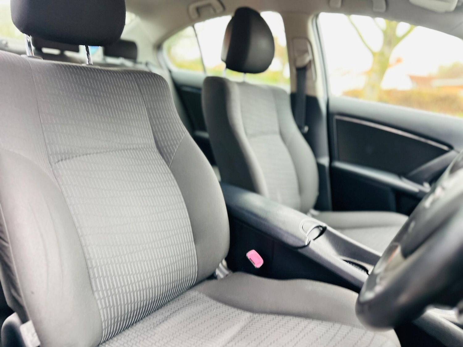 Used Toyota Avensis 2009 for sale - 77671873: Photo 24