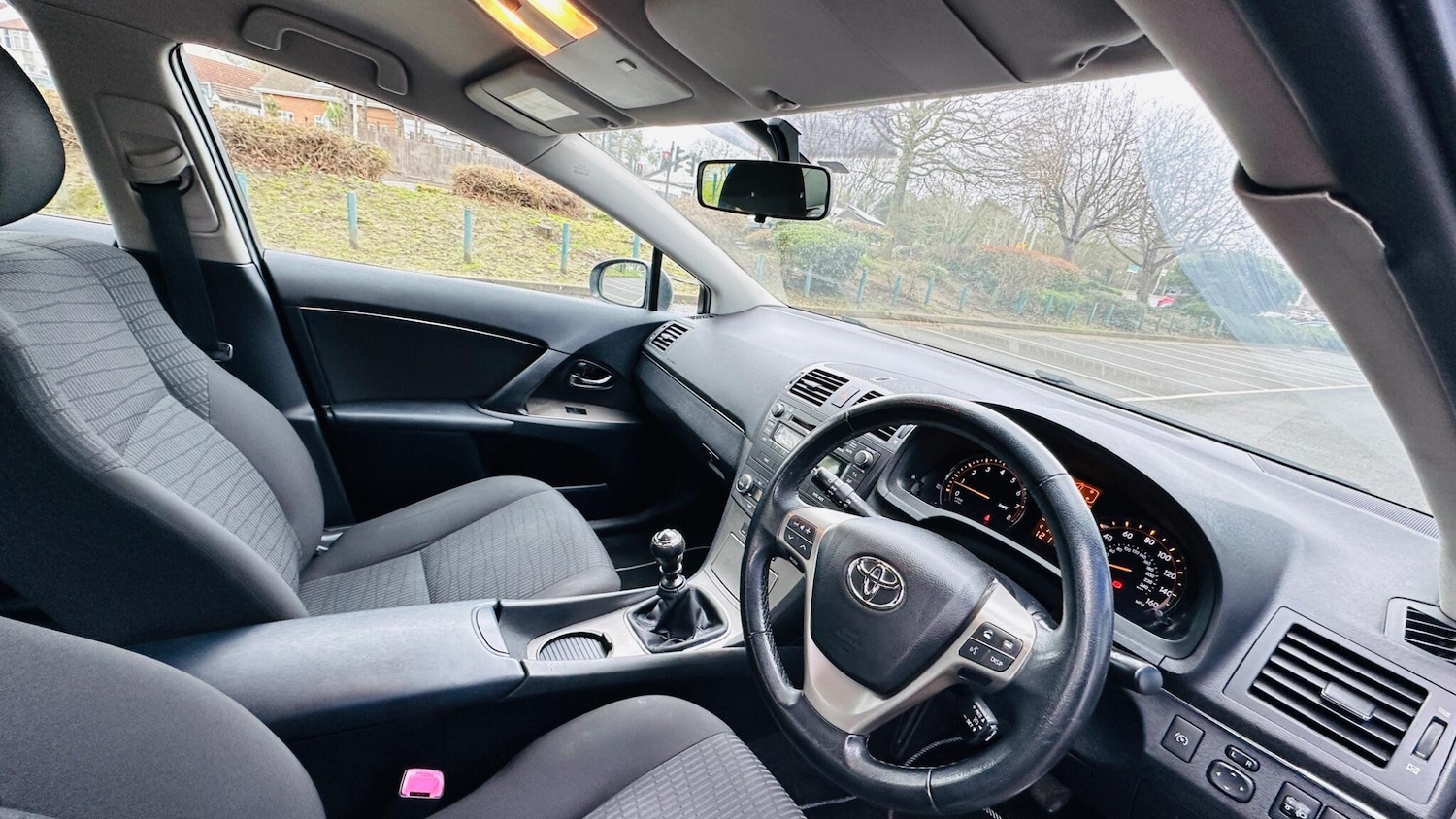 Used Toyota Avensis 2009 for sale - 77671873: Photo 25