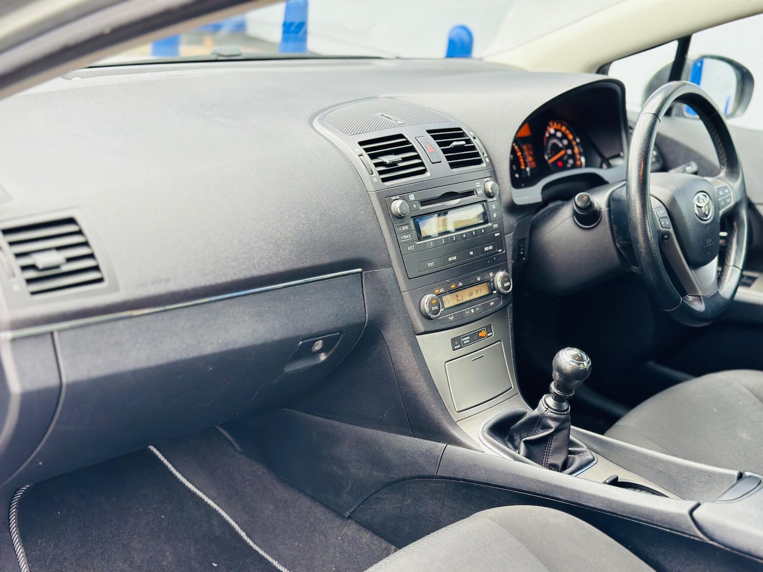 Used Toyota Avensis 2009 for sale - 77671873: Photo 26