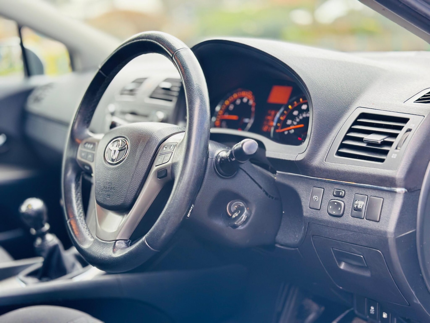 Used Toyota Avensis 2009 for sale - 77671873: Photo 49