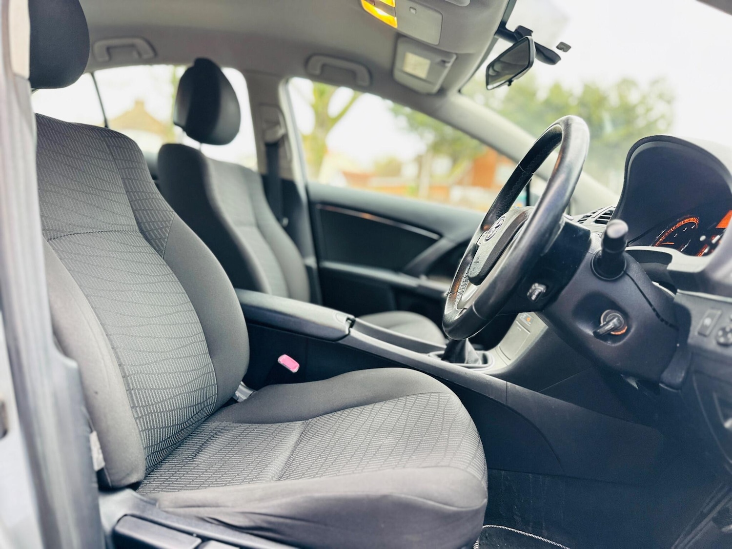 Used Toyota Avensis 2009 for sale - 77671873: Photo 50