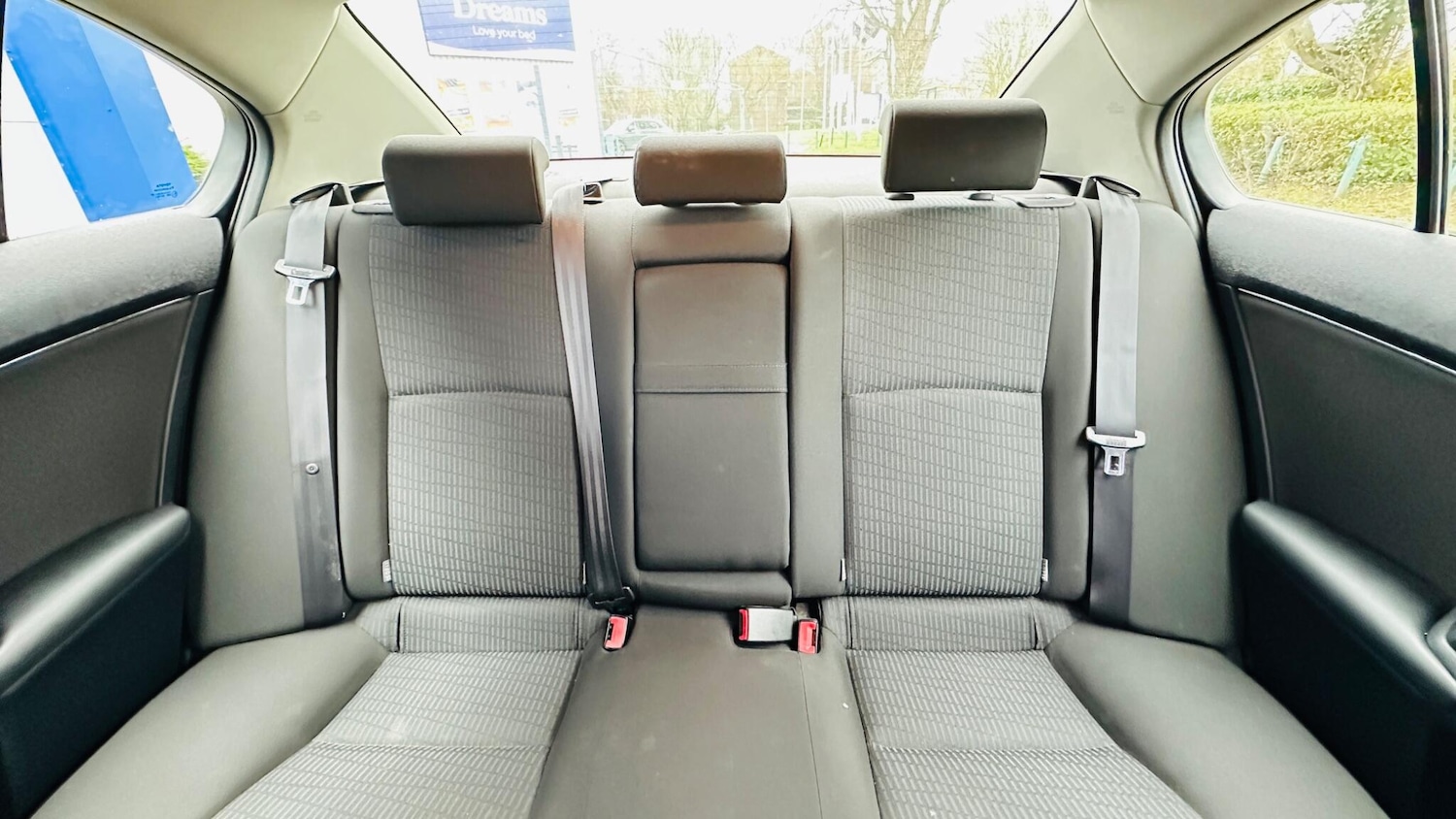 Used Toyota Avensis 2009 for sale - 77671873: Photo 58