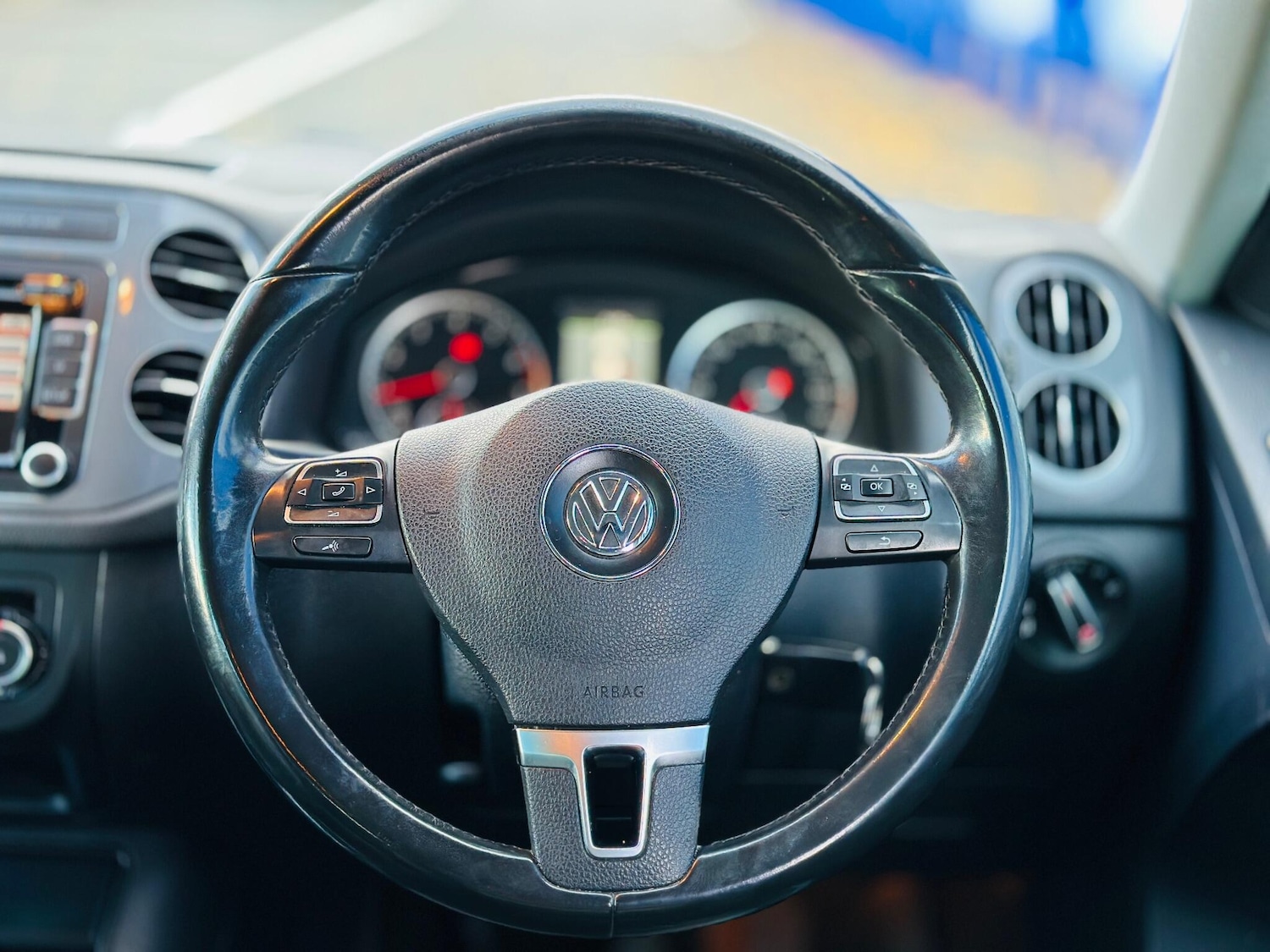 Used Volkswagen Tiguan 2012 for sale - 76425505: Photo 14