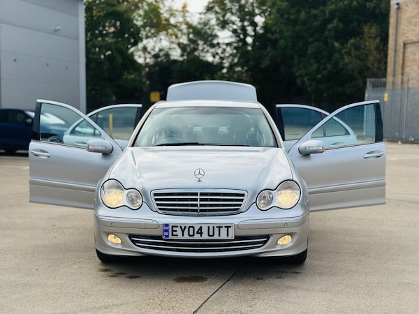 Used Mercedes-Benz C-Class 2004 for sale - 76251198: Photo 10