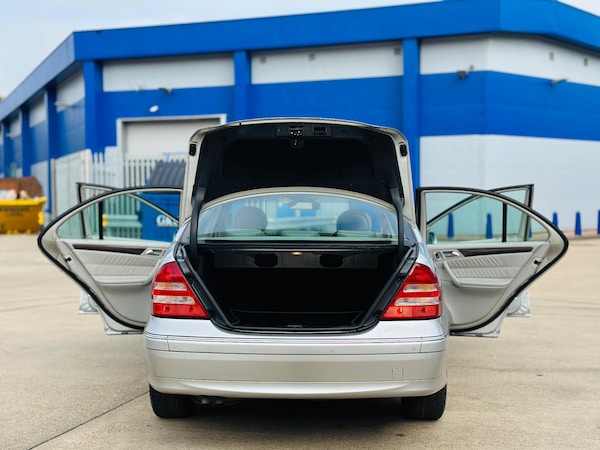 Used Mercedes-Benz C-Class 2004 for sale - 76251198: Photo 11