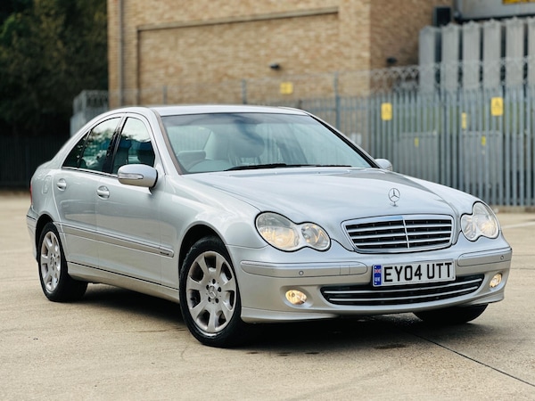 Used Mercedes-Benz C-Class 2004 for sale - 76251198: Photo 1