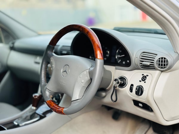 Used Mercedes-Benz C-Class 2004 for sale - 76251198: Photo 21