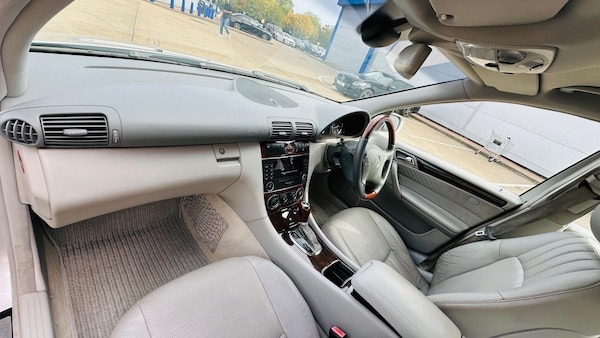 Used Mercedes-Benz C-Class 2004 for sale - 76251198: Photo 26
