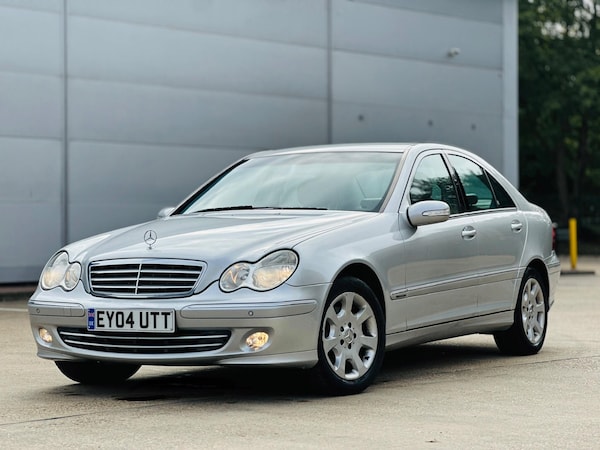 Used Mercedes-Benz C-Class 2004 for sale - 76251198: Photo 2