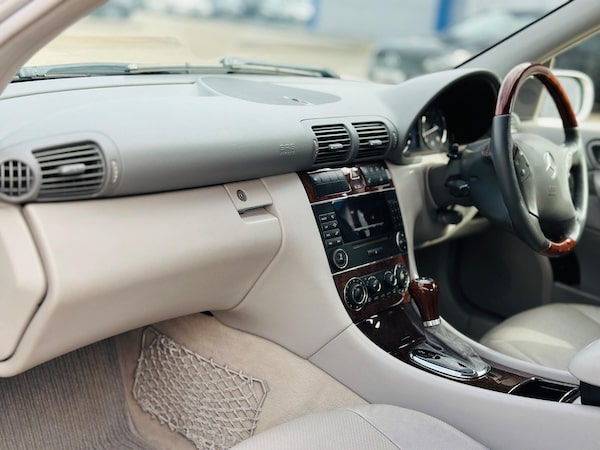 Used Mercedes-Benz C-Class 2004 for sale - 76251198: Photo 48