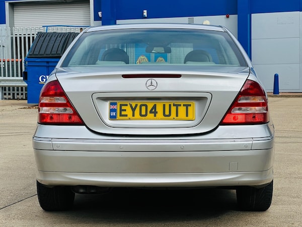 Used Mercedes-Benz C-Class 2004 for sale - 76251198: Photo 7