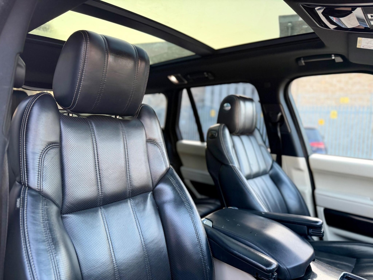 Used Land Rover Range Rover 2014 for sale - 77769120: Photo 30