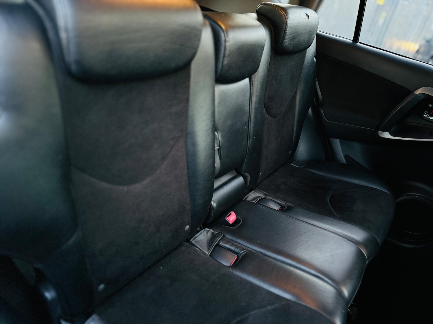 Used Toyota RAV4 2010 for sale - 76024341: Photo 30