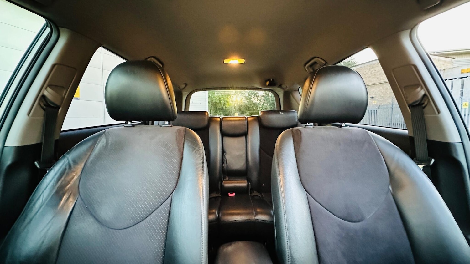 Used Toyota RAV4 2010 for sale - 76024341: Photo 53