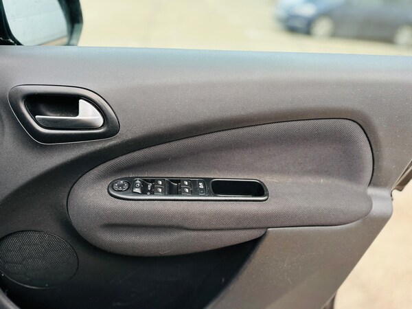Used Citroen C3 Picasso 2016 for sale - 76167414: Photo 17
