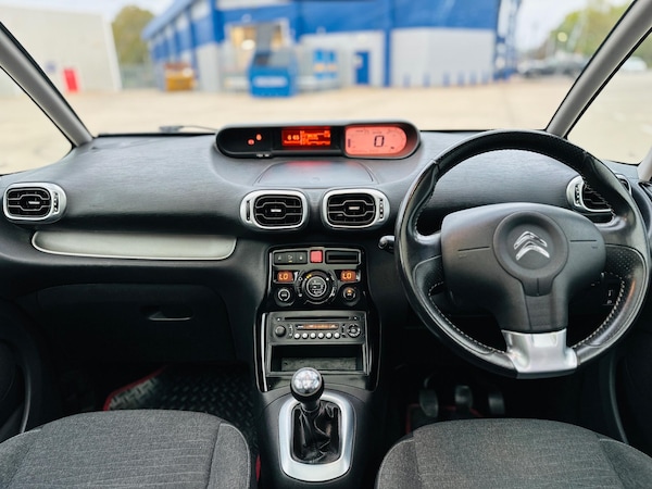 Used Citroen C3 Picasso 2016 for sale - 76167414: Photo 21