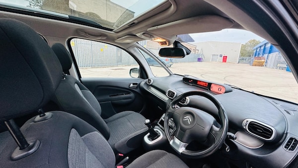 Used Citroen C3 Picasso 2016 for sale - 76167414: Photo 24