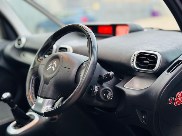 Used Citroen C3 Picasso 2016 for sale - 76167414: Photo 47