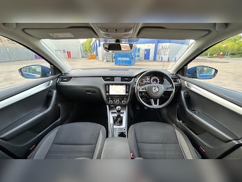 Used Skoda Octavia 2019 for sale - 78636983: Photo