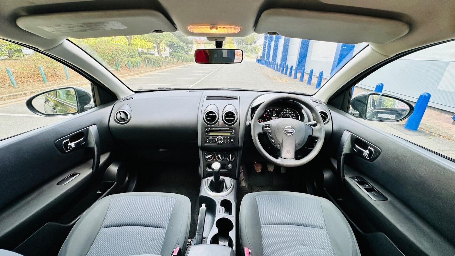 Vehicle 28