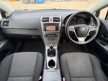 Used Toyota Avensis 2011 for sale - 77509832: Photo