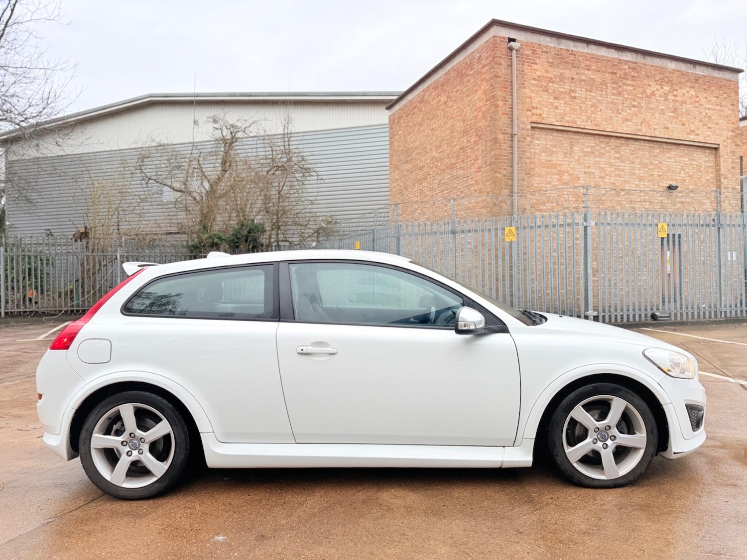 Used Volvo C30 2012 for sale - 77400419: Photo 8