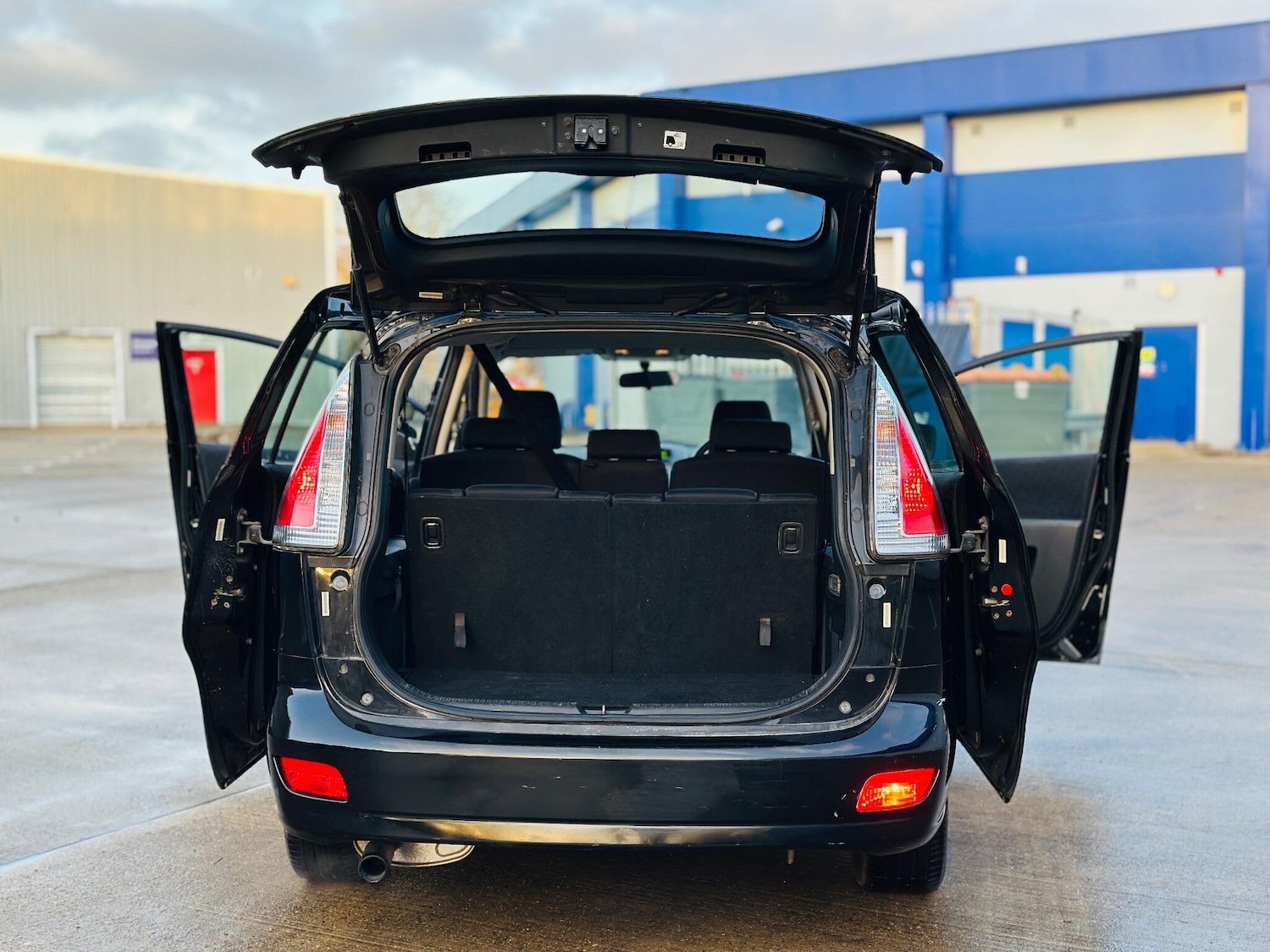 Used Mazda Mazda5 2009 for sale - 77131258: Photo 53