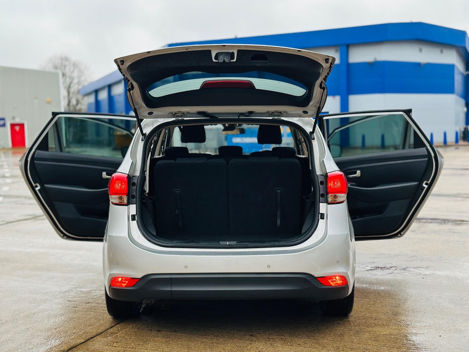 Used Kia Carens 2015 for sale - 77202608: Photo 11