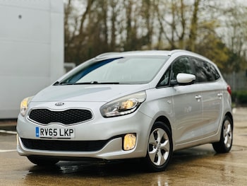 Used Kia Carens 2015 for sale - 77202608: Photo