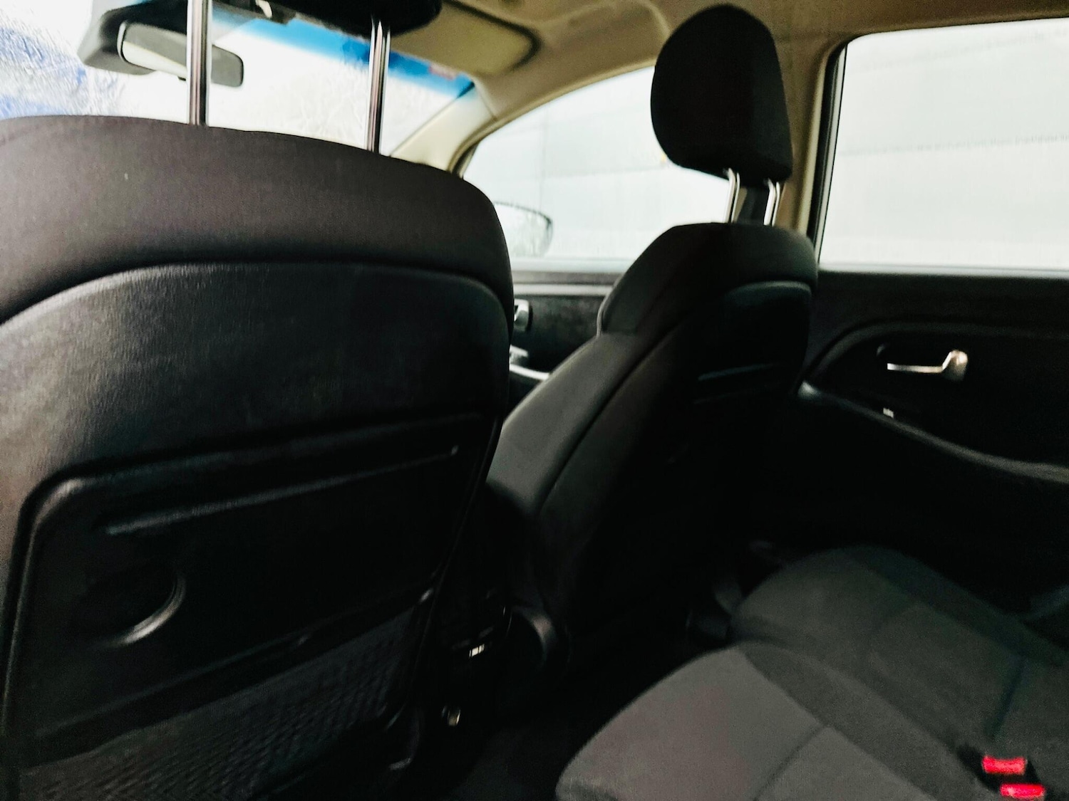 Used Kia Carens 2015 for sale - 77202608: Photo 33