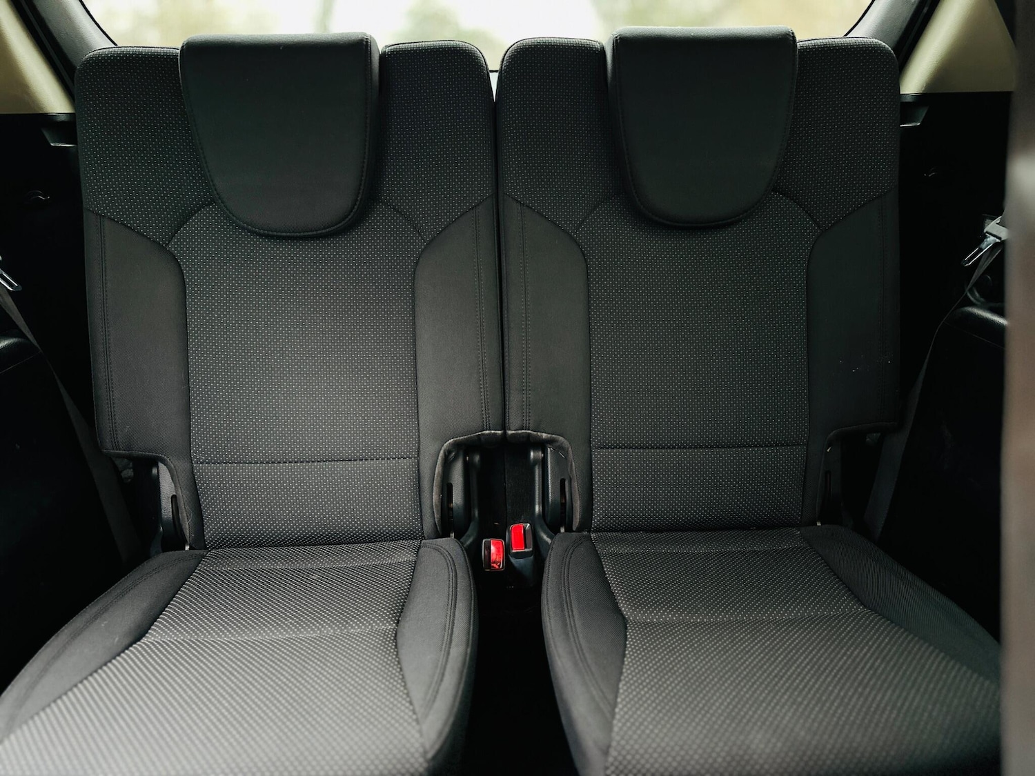 Used Kia Carens 2015 for sale - 77202608: Photo 38