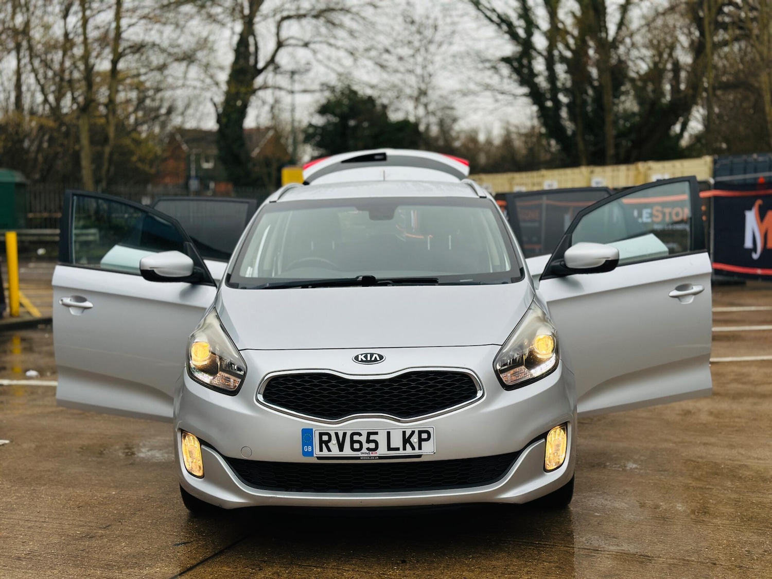 Used Kia Carens 2015 for sale - 77202608: Photo 49