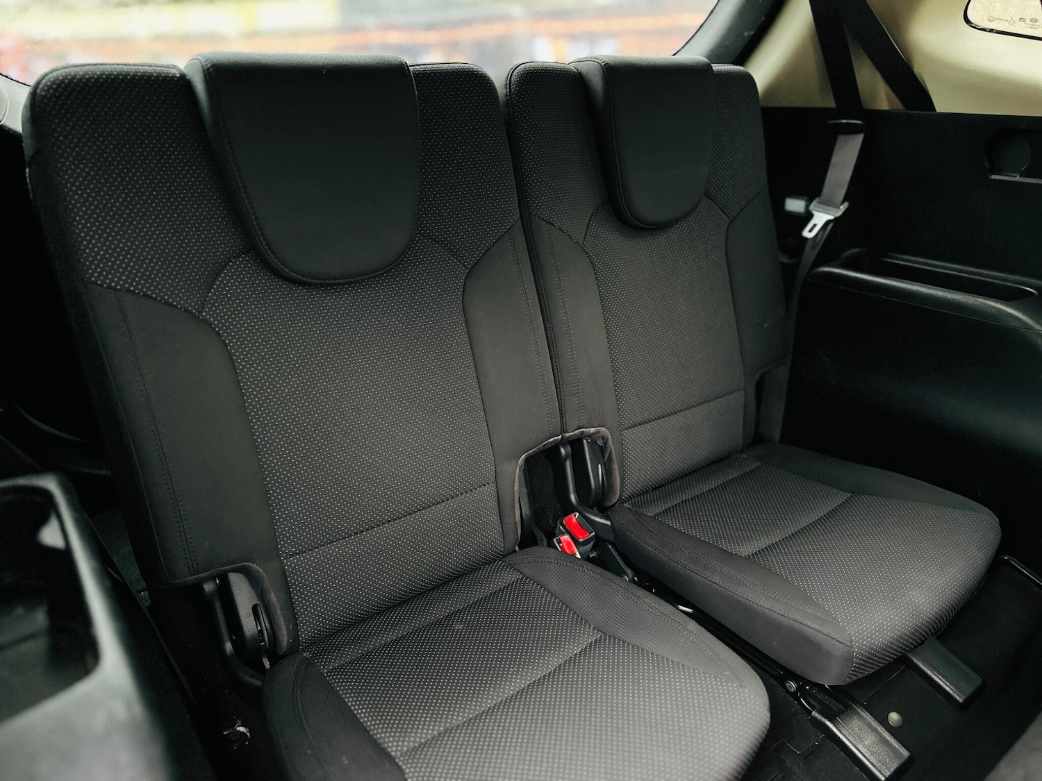 Used Kia Carens 2015 for sale - 77202608: Photo 62