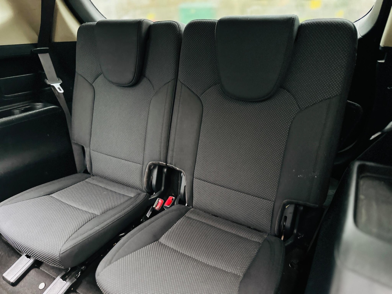 Used Kia Carens 2015 for sale - 77202608: Photo 63