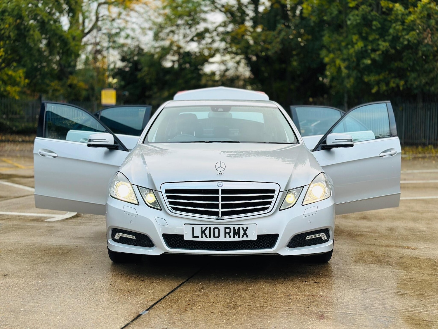 Used Mercedes-Benz E Class 2015 for sale - 76326224: Photo 10